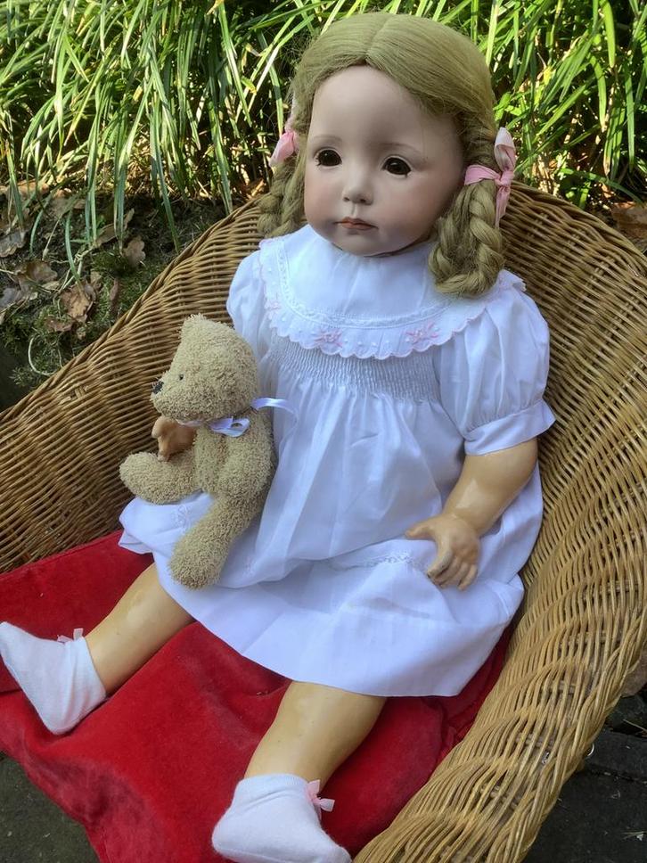 Kayla pop Diana Effinger porselein met comp. 64 cm, Verzamelen, Poppen, Ophalen of Verzenden