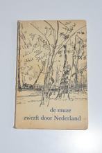 De muze zwerft door Nederland - Ed Hoornik gedichten 1956, Boeken, Ophalen of Verzenden, Gelezen
