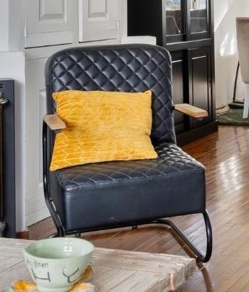 Stoel te koop - €30 beschikbaar voor biedingen