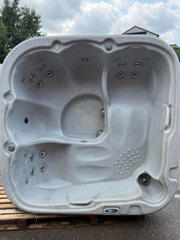 Jacuzzi balboa beschikbaar voor biedingen