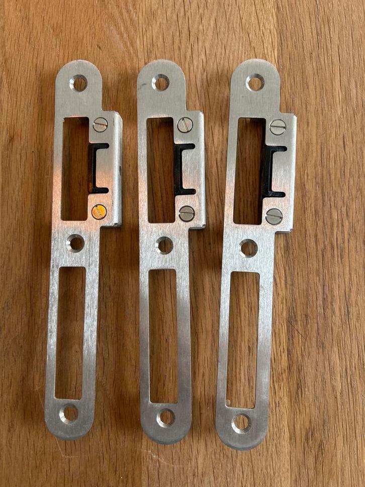 3 RVS Ivana Sluitplaten - Din links Nieuw, Doe-het-zelf en Verbouw, Deuren en Horren, Nieuw, Ophalen of Verzenden