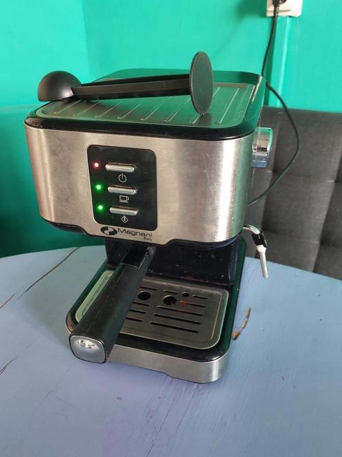 Te koop: Magnani Espresso Koffiemachine – in goede staat!, Witgoed en Apparatuur, Koffiezetapparaten, Refurbished, Gemalen koffie
