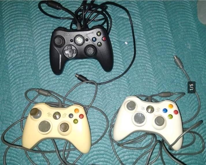 3 stuks Xbox 360 controllers, Spelcomputers en Games, Spelcomputers | Xbox | Accessoires, Gebruikt, Xbox 360, Controller, Ophalen