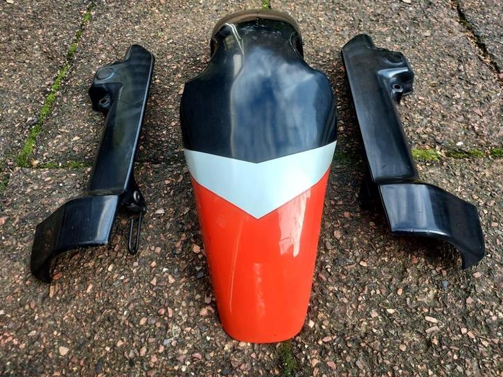 Honda XRV 750 Africa Twin origineel RD04 voorspatbord setje, Motoren, Tuning en Styling, Verzenden