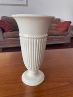 Grote vaas Wedgewood - 28 cm, vaas Edme 1970, Huis en Inrichting, Woonaccessoires | Vazen, Wit, Aardewerk of Porselein, Ophalen of Verzenden