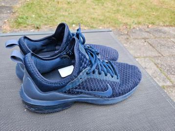 Nike schoenen, maat 44 beschikbaar voor biedingen