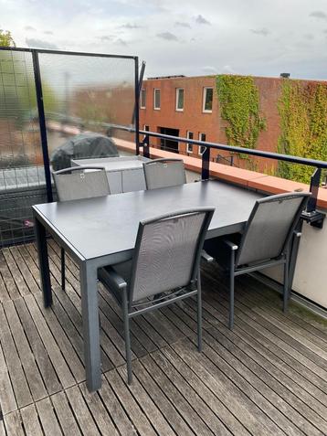 Le Sud Tuinset (lichtgewicht) met 4 stapelbare stoelen beschikbaar voor biedingen