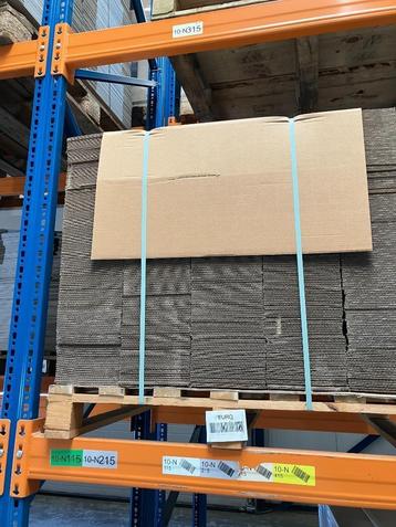 Vulplaten karton beschikbaar voor biedingen
