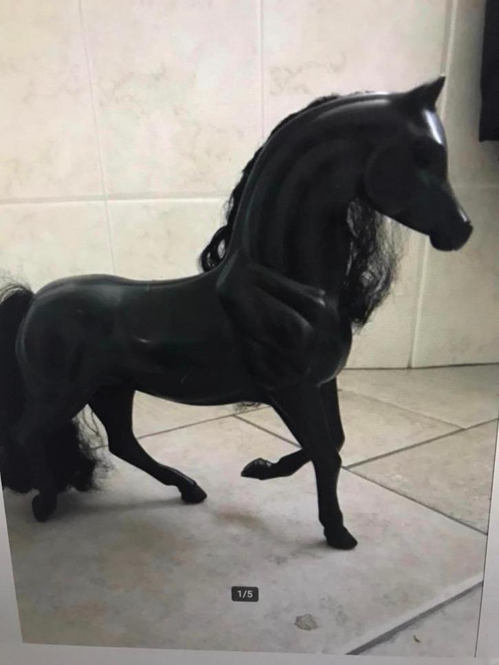 zoek zwart Barbie paard jaren 80, Kinderen en Baby's, Speelgoed | Poppen, Gebruikt, Barbie, Ophalen of Verzenden