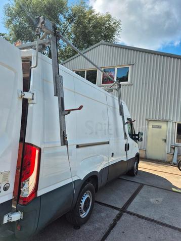 Ladderlift systeem voor Iveco Daily (of ook andere wagens?) beschikbaar voor biedingen