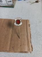 Metalen speldje van Navo Oss,voetbalclub, Verzamelen, Speldjes, Pins en Buttons, Ophalen of Verzenden, Sport