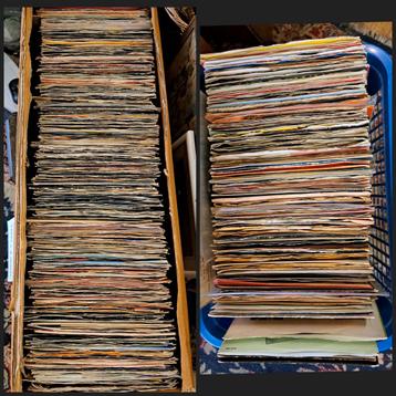Partij verzameling oude vinyl singles ongeveer 475 stuks  beschikbaar voor biedingen