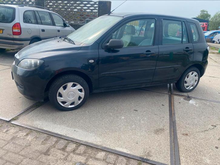 Mazda 2 alleen voor onderdelen, Auto-onderdelen, Carrosserie en Plaatwerk, Ophalen of Verzenden