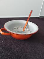 EMAILLE VERGIET EN BIJPASSENDE SCHUIMSPAAN, Antiek en Kunst, Antiek | Emaille, Ophalen