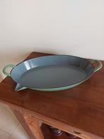 Gietijzeren ovenschaal met tuit. 34 cm., Huis en Inrichting, Keuken | Potten en Pannen, Ophalen of Verzenden, Gebruikt, Gietijzer