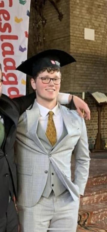 Bijles Wiskunde, Natuurkunde, Scheikunde (3+ jaar ervaring) beschikbaar voor biedingen