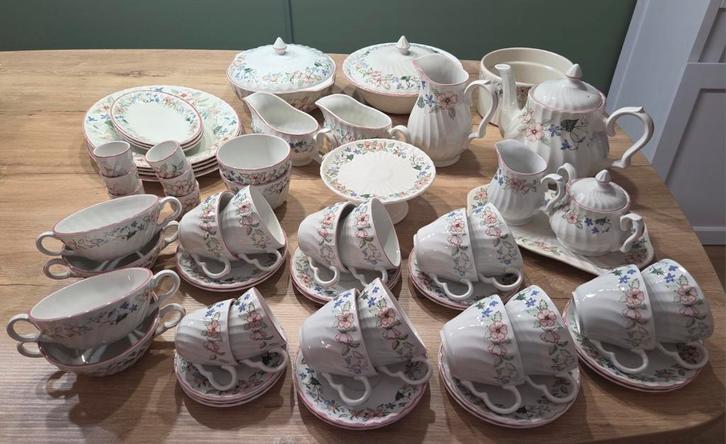 Wood & Sons Spring Fields servies - Jenny Rhodes, Antiek en Kunst, Antiek | Servies compleet, Ophalen
