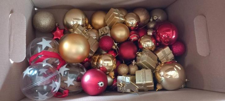 Leuke ballen en slingers, Diversen, Kerst, Gebruikt, Ophalen