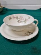 -	Theekoppen vintage 2 stellen, Huis en Inrichting, Keuken | Servies, Ophalen of Verzenden