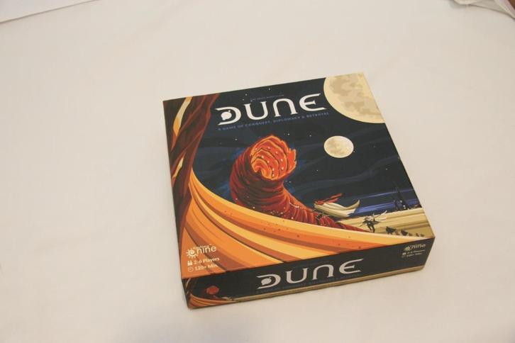 Dune a game of Conquest Betrayal & diplomacy, Hobby en Vrije tijd, Gezelschapsspellen | Bordspellen, Zo goed als nieuw, Een of twee spelers