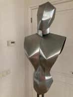 sculpture hoogte ca. 1m85, Ophalen