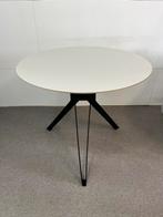 Leuke kleine ronde eettafel hpl 85cm lichtgrijs, Huis en Inrichting, Tafels | Eettafels, 50 tot 100 cm, Rechthoekig, Ophalen of Verzenden