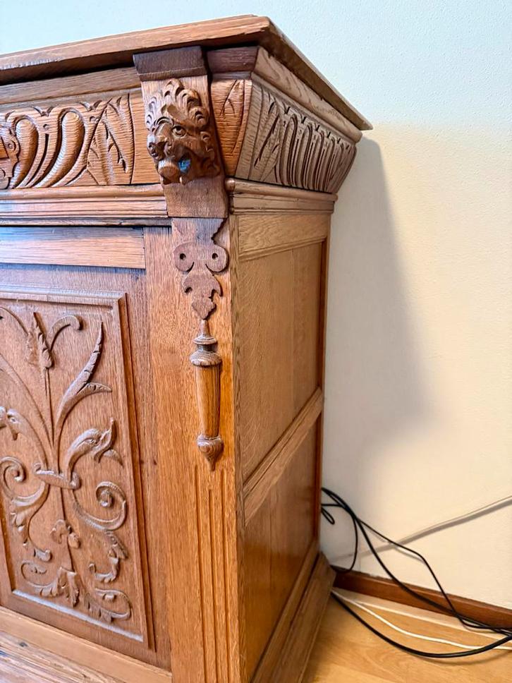 Mechelse Dressoir Kast - Massief Eikenhout, Antiek en Kunst, Antiek | Meubels | Kasten, Ophalen