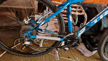 Herenfiets met hydraulische schijfremmen 75 euro beschikbaar voor biedingen
