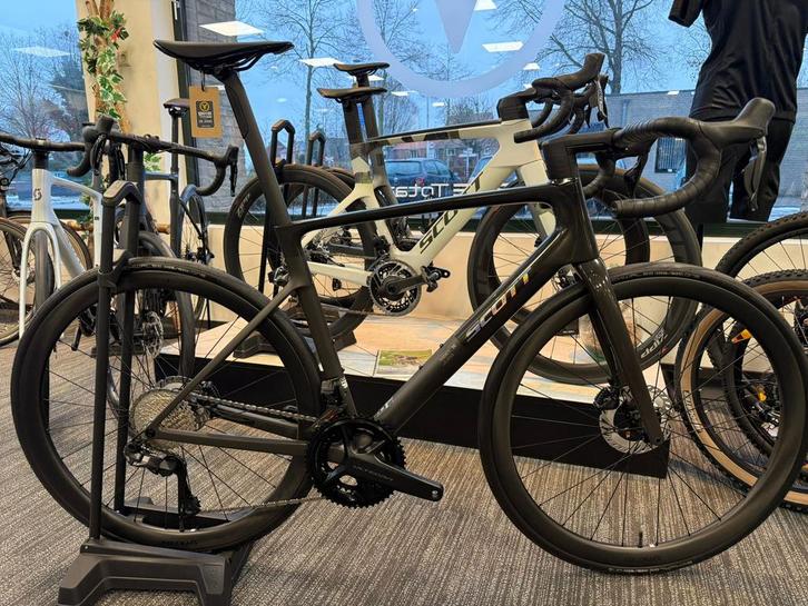 Nu 20% korting op deze Scott Addict RC 20, Fietsen en Brommers, Fietsen | Racefietsen, Zo goed als nieuw, Overige merken, Meer dan 20 versnellingen