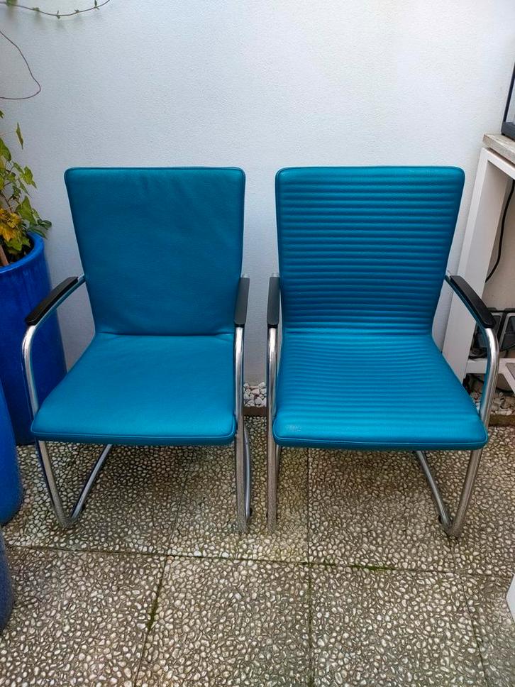 Hele mooie eetkamerstoelen 2 stuks kleur petrol, Huis en Inrichting, Stoelen, Zo goed als nieuw, Twee, Leer, Overige kleuren, Ophalen
