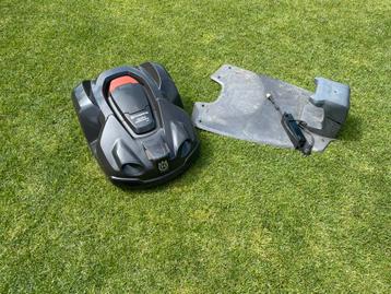 Nieuwstaat husqvarna 420 robotmaaier/automower 2473 uur !!! beschikbaar voor biedingen