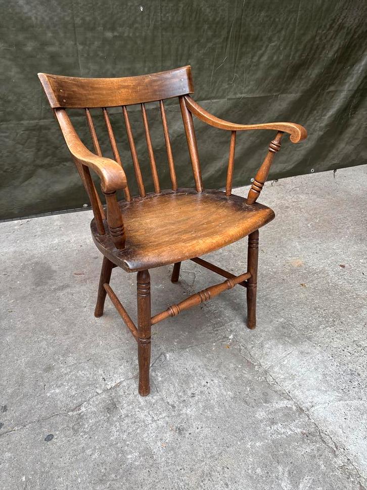 Antieke Houten Stoel met Armleuningen, Huis en Inrichting, Stoelen, Gebruikt, Eén, Hout, Bruin, Ophalen
