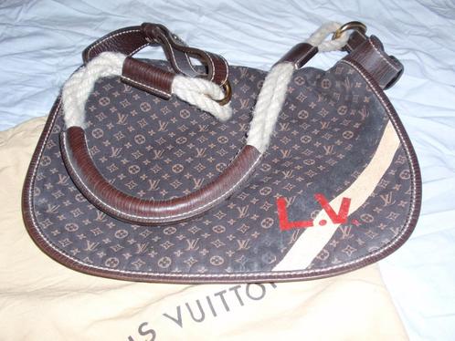Louis Vuitton amman messenger tas origineel, Sieraden, Tassen en Uiterlijk, Tassen | Schoudertassen, Zo goed als nieuw, Overige merken