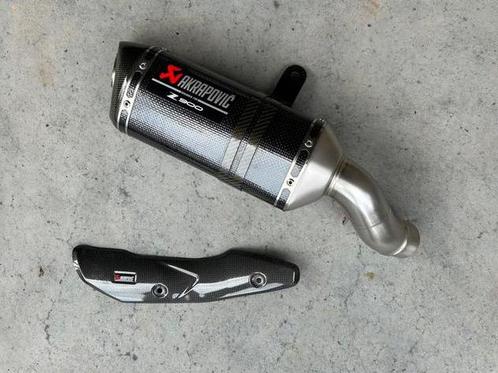 Kawasaki Z900 Akrapovic carbon uitlaat + hitteschild 20-24, Motoren, Onderdelen | Kawasaki, Gebruikt, Ophalen of Verzenden