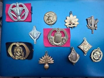 Partijtje NL leger emblemen  beschikbaar voor biedingen