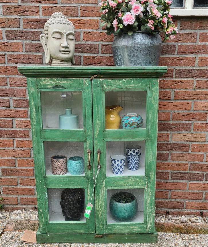 Indiaas kastje indiase kast vitrinekast vintage groen, Huis en Inrichting, Kasten | Vitrinekasten, Zo goed als nieuw, Minder dan 100 cm