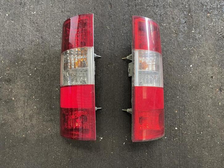 Achterlichten Ford Transit Connect T200S bouwjaar 2006, Auto-onderdelen, Verlichting, Ford, Gebruikt, Ophalen of Verzenden