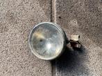Koplamp van een oldtimer tractor, Ophalen, Gebruikt