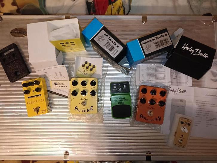 Diverse gitaareffecten, Muziek en Instrumenten, Effecten, Zo goed als nieuw, Chorus, Overige typen, Ophalen of Verzenden