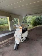 Vespa sprint, Fietsen en Brommers, Snorfietsen en Snorscooters, Ophalen, Gebruikt, Benzine, Vespa