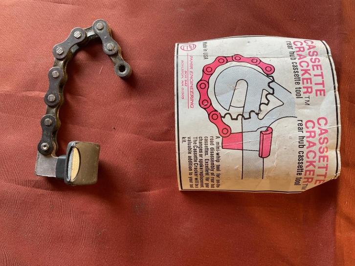 Vintage cassette cracker mini chain whip, Antiek en Kunst, Antiek | Gereedschap en Instrumenten, Ophalen