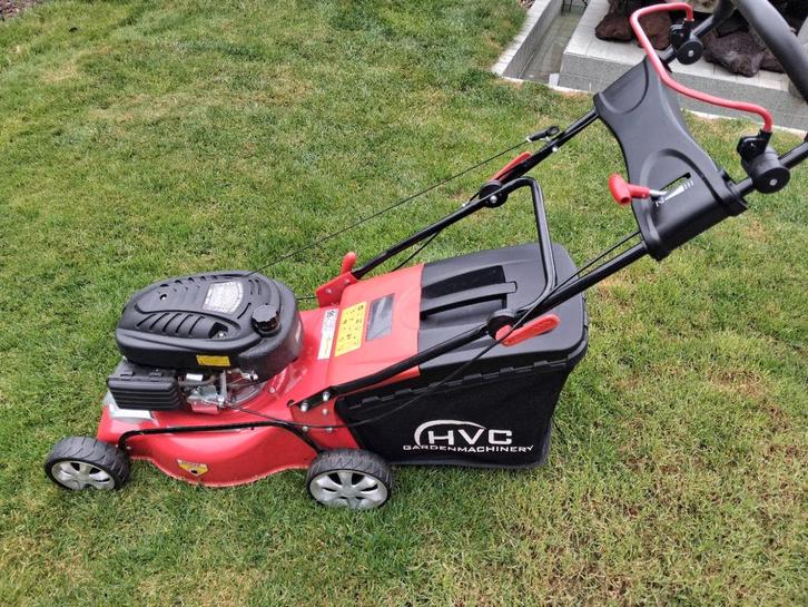 HVC grasmaaier, Tuin en Terras, Grasmaaiers, Gebruikt, Benzine-grasmaaier, 40 t/m 49 cm, Cirkelmaaier, Mulchfunctie, Opvangbak