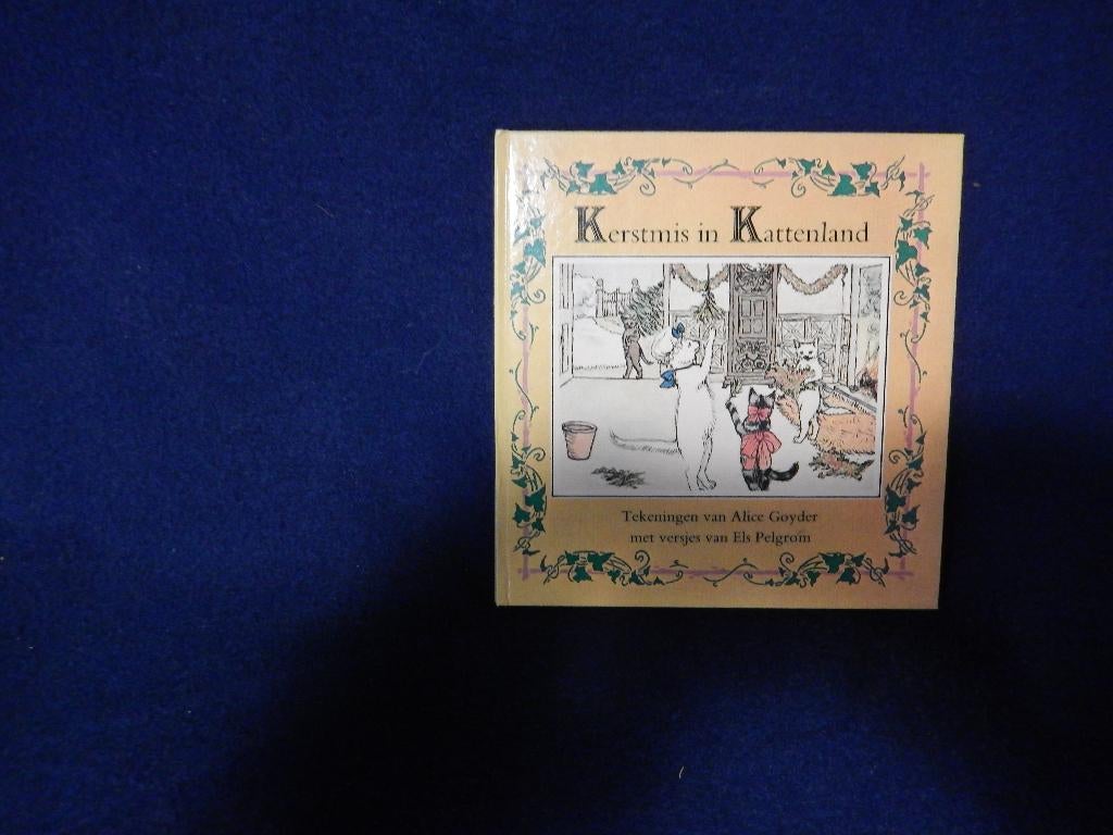 Kerstmis in Kattenland  tekeningen en versjes, Ophalen of Verzenden, Zo goed als nieuw, Plaatjesalbum