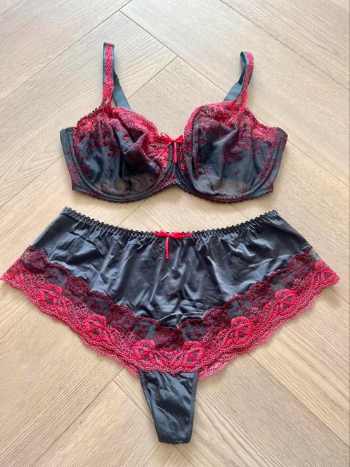 Prima Donna Set 80E/44 Delight Rood (LEES BESCHRIJVING), Kleding | Dames, Ondergoed en Lingerie, Setje, Rood, Ophalen of Verzenden