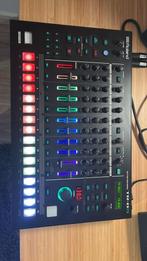 Roland TR8S, Muziek en Instrumenten, Drumcomputers, Ophalen, Zo goed als nieuw, Roland