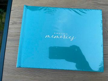 Nieuw Fotoalbum - Loving Memories beschikbaar voor biedingen