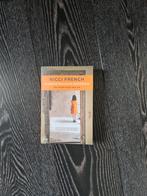 Nicci French - Donderdagskinderen, Ophalen