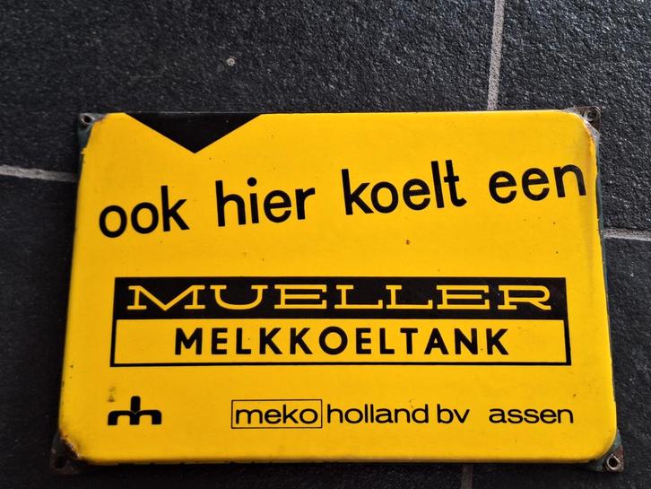 Vintage Mueller Melkkoeltank Emaille Reclamebord, Antiek en Kunst, Antiek | Emaille, Ophalen of Verzenden