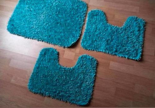 Blokker Hoogpolig badmat en 2 wc matten aqua blauw Ehv geldr, Huis en Inrichting, Schoonmaakartikelen, Ophalen of Verzenden
