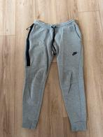 Nike tech fleecebroek, Kleding | Heren, Sportkleding, Nike, Ophalen of Verzenden, Zo goed als nieuw, Grijs